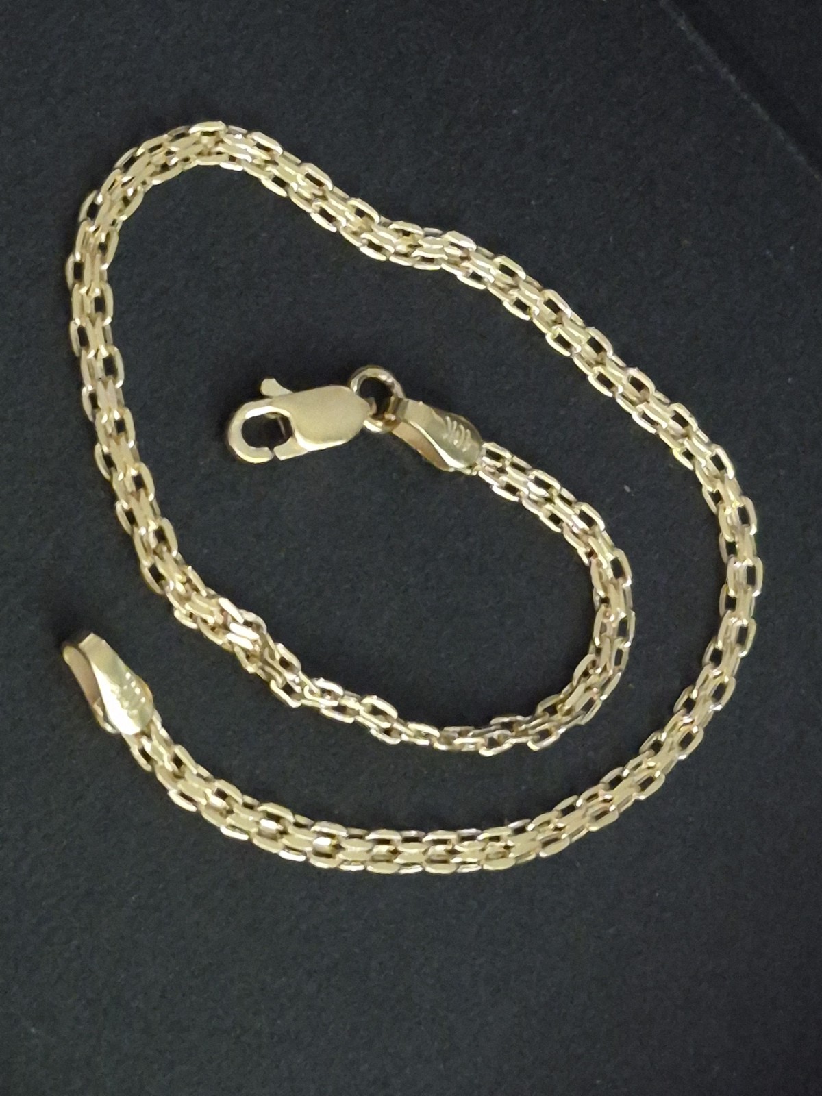 Solid 10k Gold Bismark Bracelet 2.5mm 7.5in Long