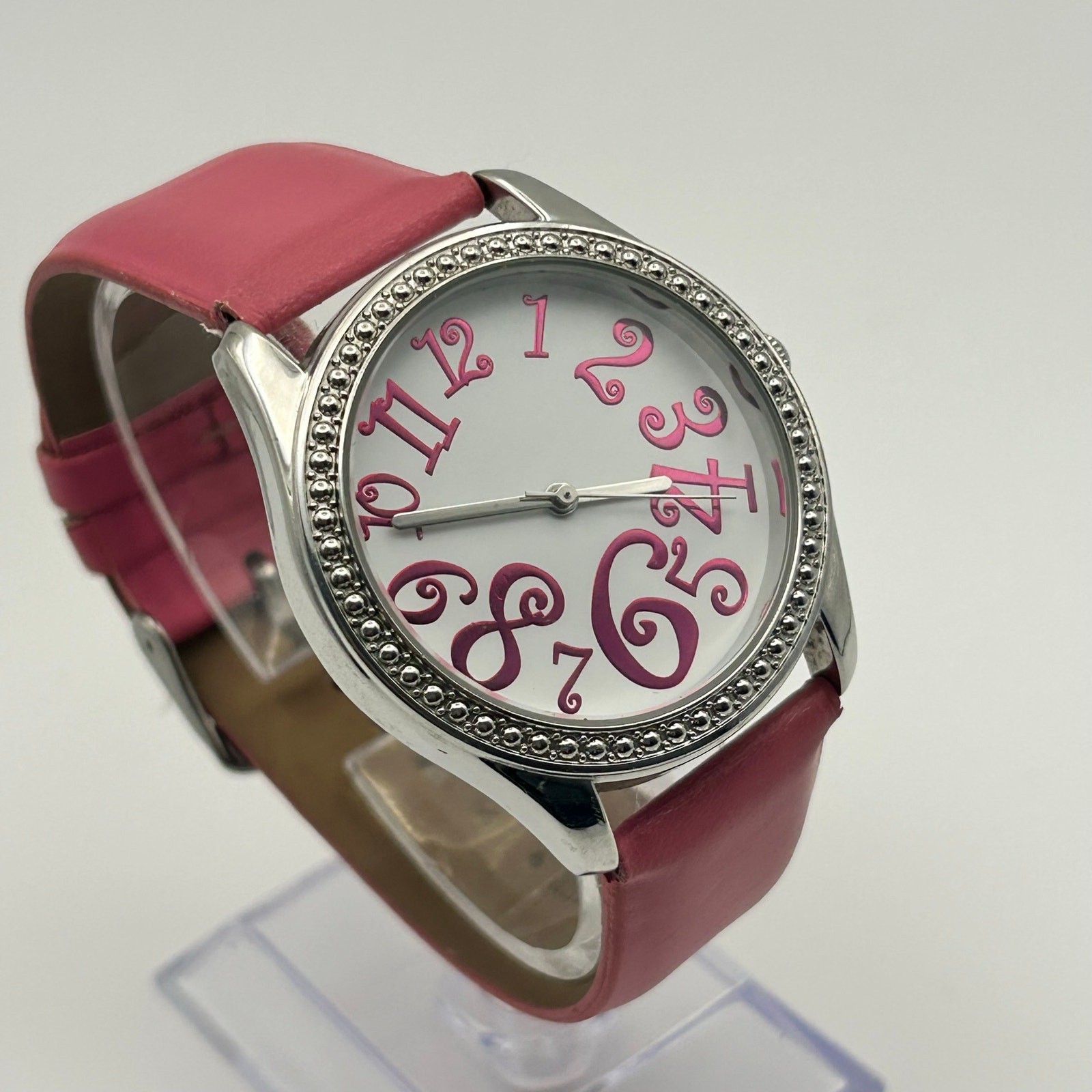 Women’s Silver-Tone Pink Faux Leather Fashion Watch Working New Battery