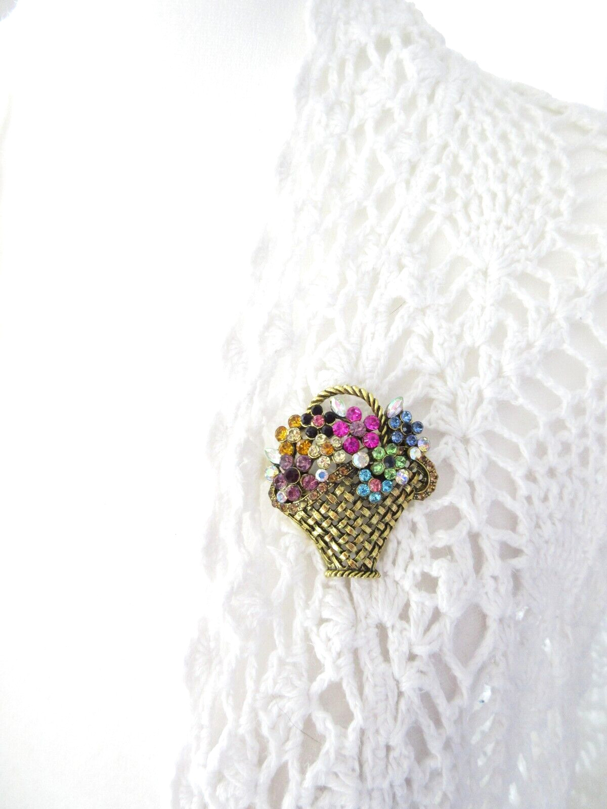 Flower Basket Brooch Rhinestone Pin Floral Bouquet Jacket Hat Jewelry Gold Bling