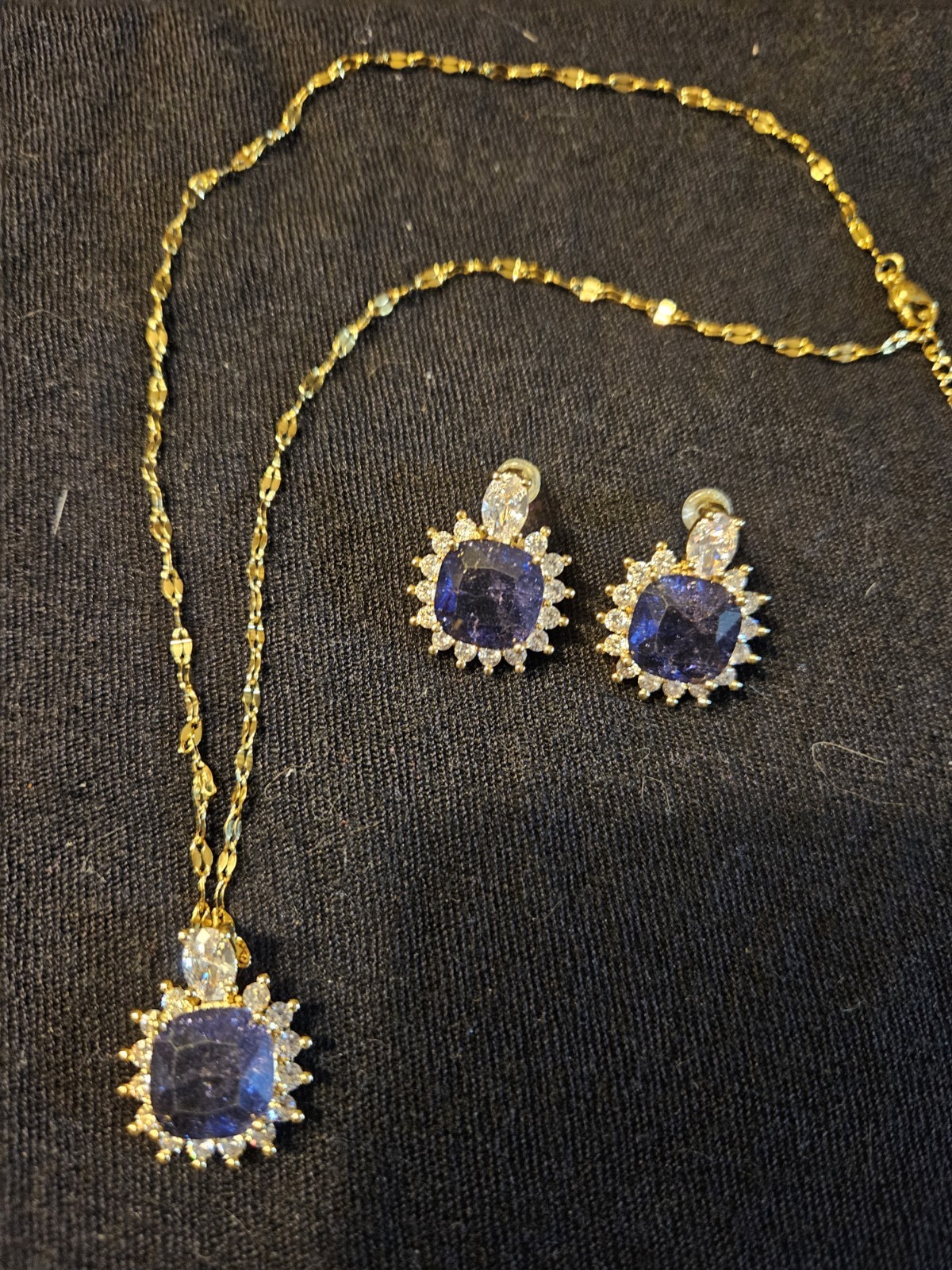 Gold Tone Purple Stone with Clear Accent Pendant Necklace & Earrings Jewelry Set