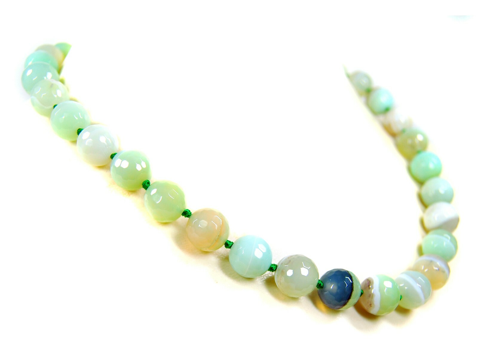 Unusual Agate Ball Shaped Gemstone Necklace Ø-12mm