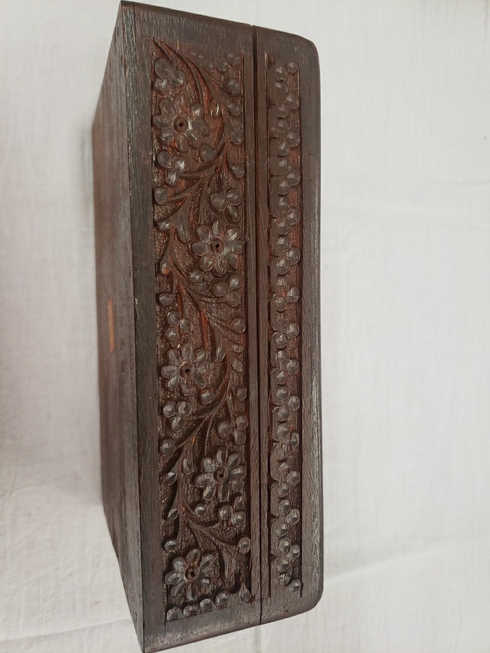 Taj Mahal Hand Carved Jewelry Trinket Keepsake Wooden Storage Box