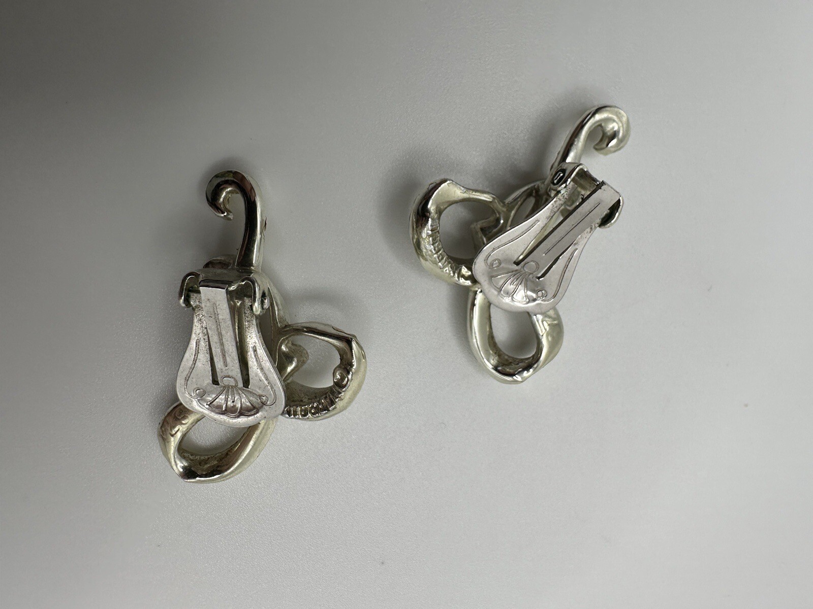 Vintage Old Harboux Clip Earrings 3.6cm JB16