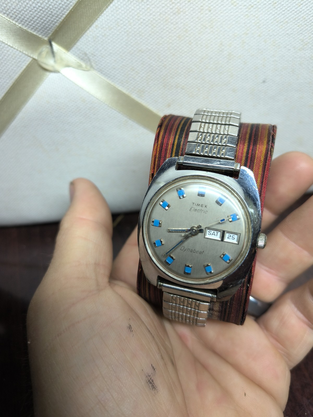 Vintage 1975 Timex Electric Dynabeat Watch Day Date Blue Markers Cushion Case