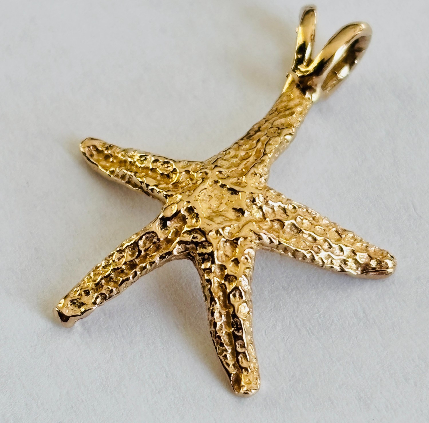 Vintage 14K Yellow Gold Starfish Nautical Beach Sea Life 1″ Pendant 1.5g