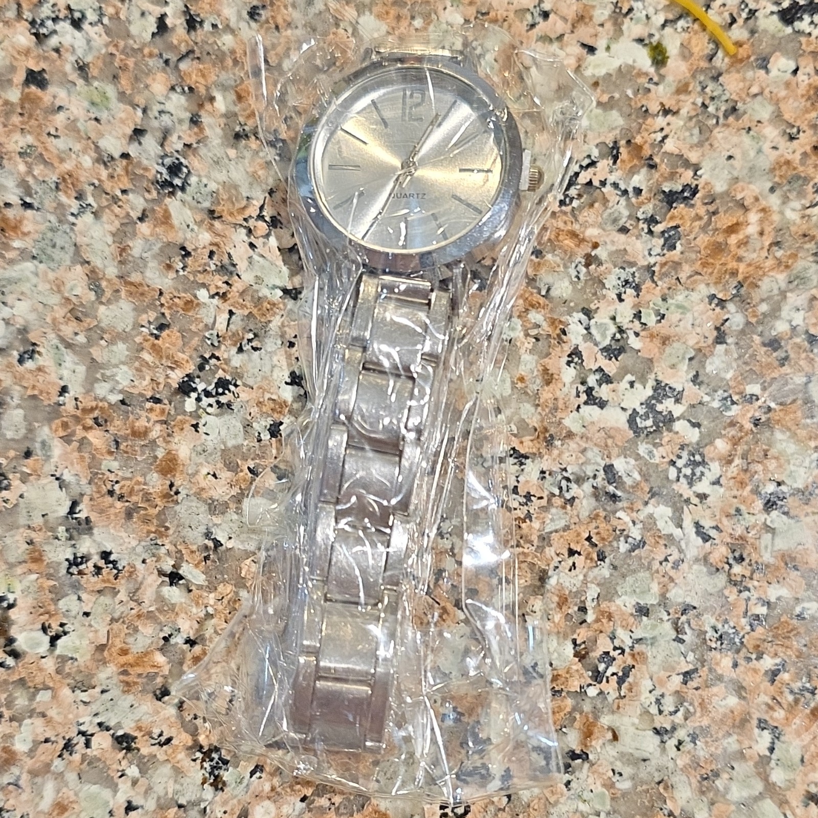Quartz Analog Silver Tone Round Sunburst Dial Watch Arabic/Stick 12-Hour