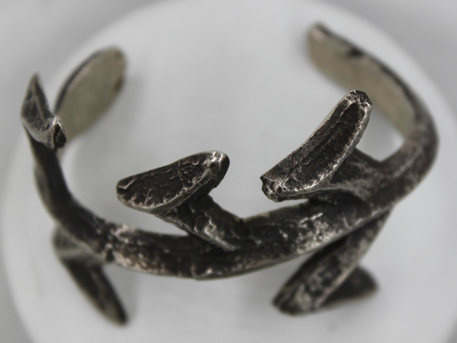 IRA CUSTER Navajo Tufa Cast Sterling Silver Corn Motif Cuff Bracelet, Signed ITC