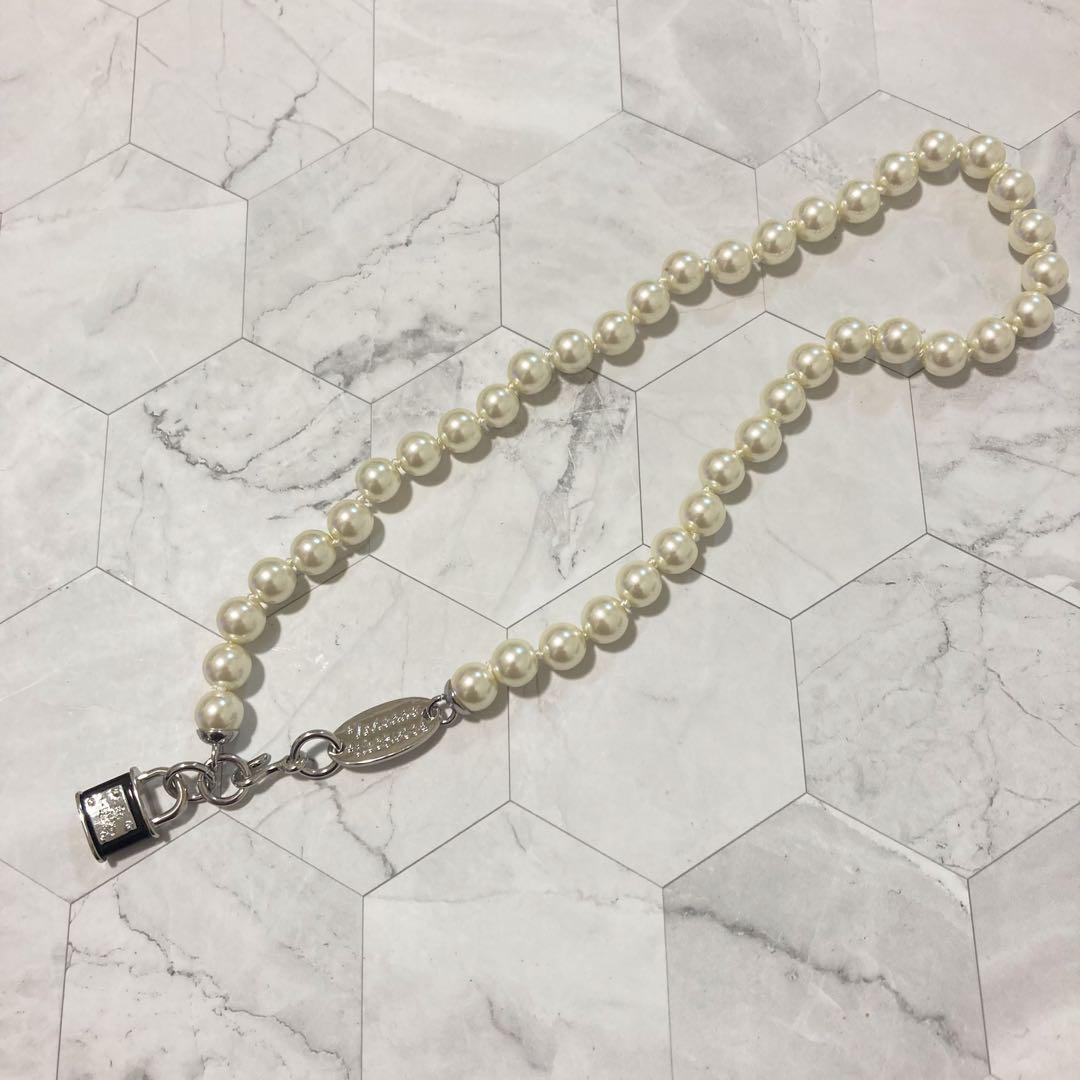 Vivienne Westwood Necklace Padlock Pearl Silver x Black w/drawstring [E50261