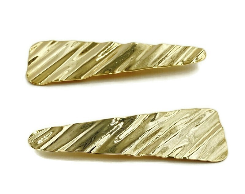 4 PIECES VINTAGE GOLD PLATED TRIANGLE WAVY FANCY CLIP BACK 5″ FINDINGS W333