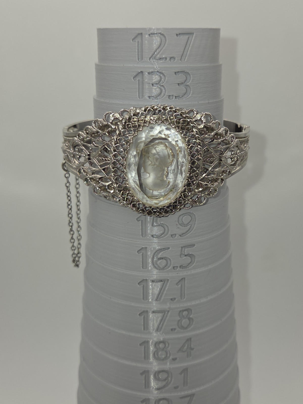 Vintage Cameo Whiting & Bracelet Intaglio Filigree Signed ‘Mesh Bags’ Jewelry