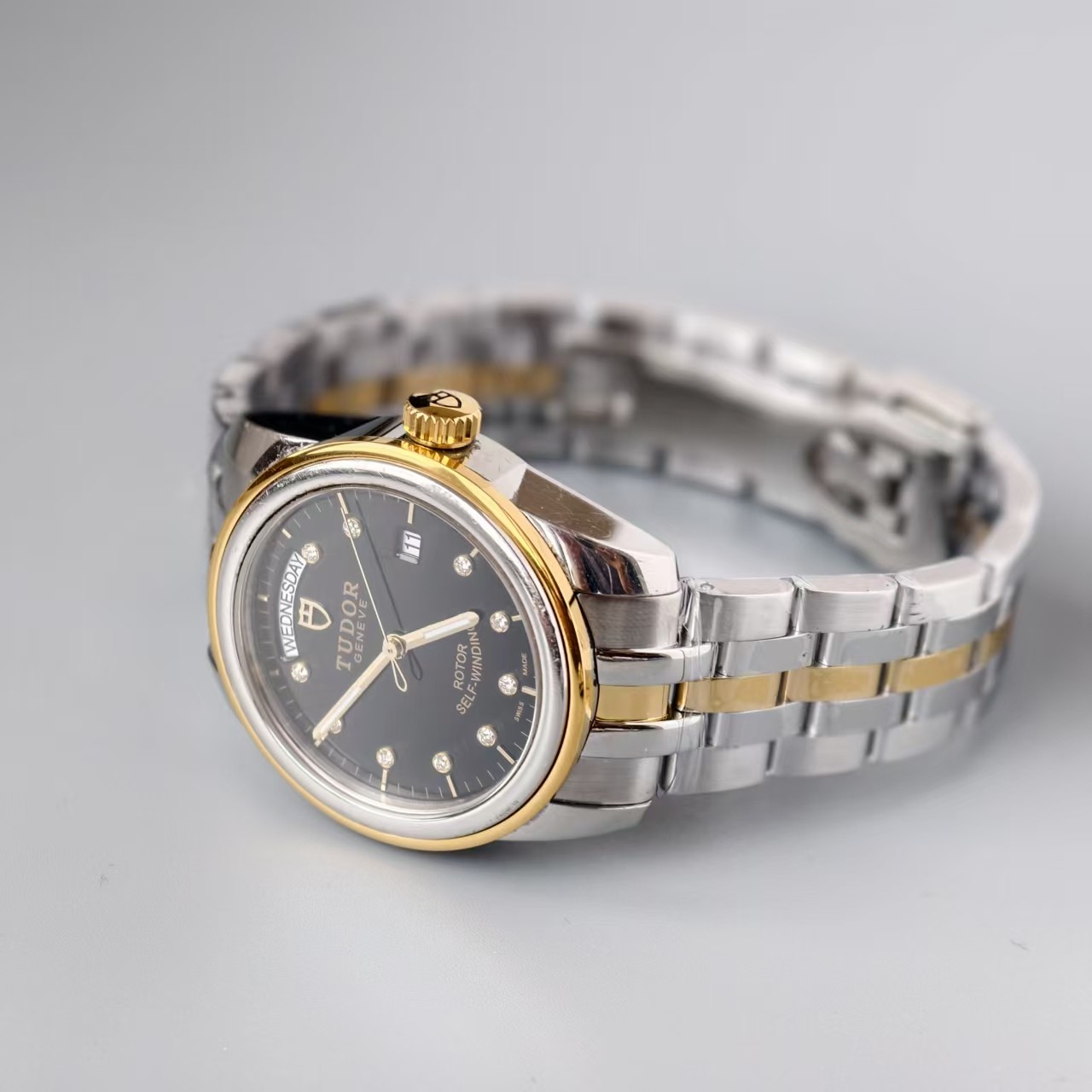 Tudor Black Dial Glamour M56003-0008 Men’s Watch Automatic 39mm Date