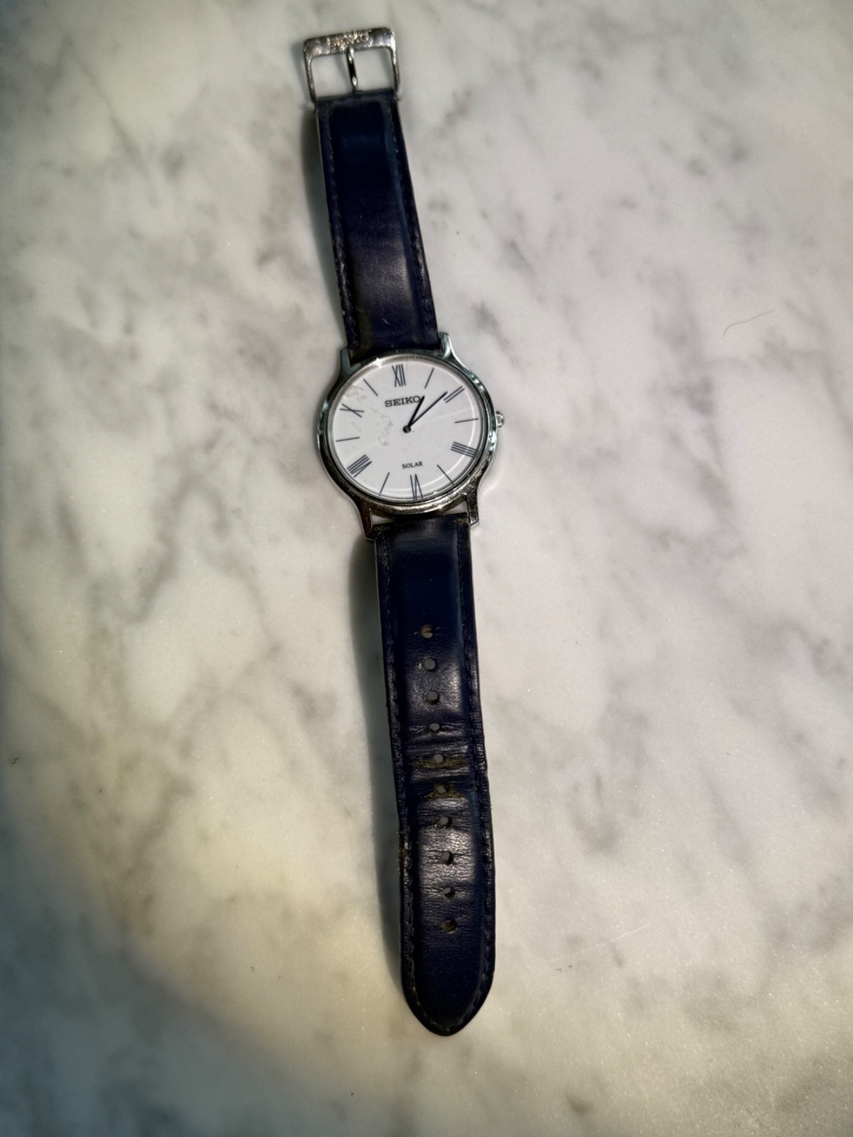 Seiko solar men’s dress watch V115