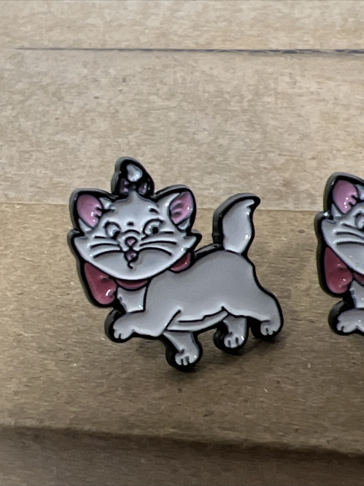 Aristocats Marie White Kitten w/ Pink Bow Enamel Stud Earrings Disney New