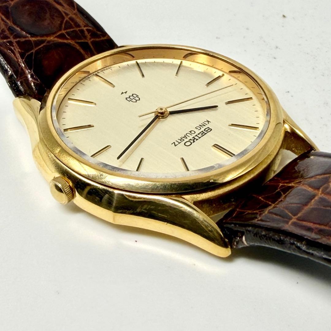 New Battery Operational SEIKO King Quartz 9721 8010 Wristwatch