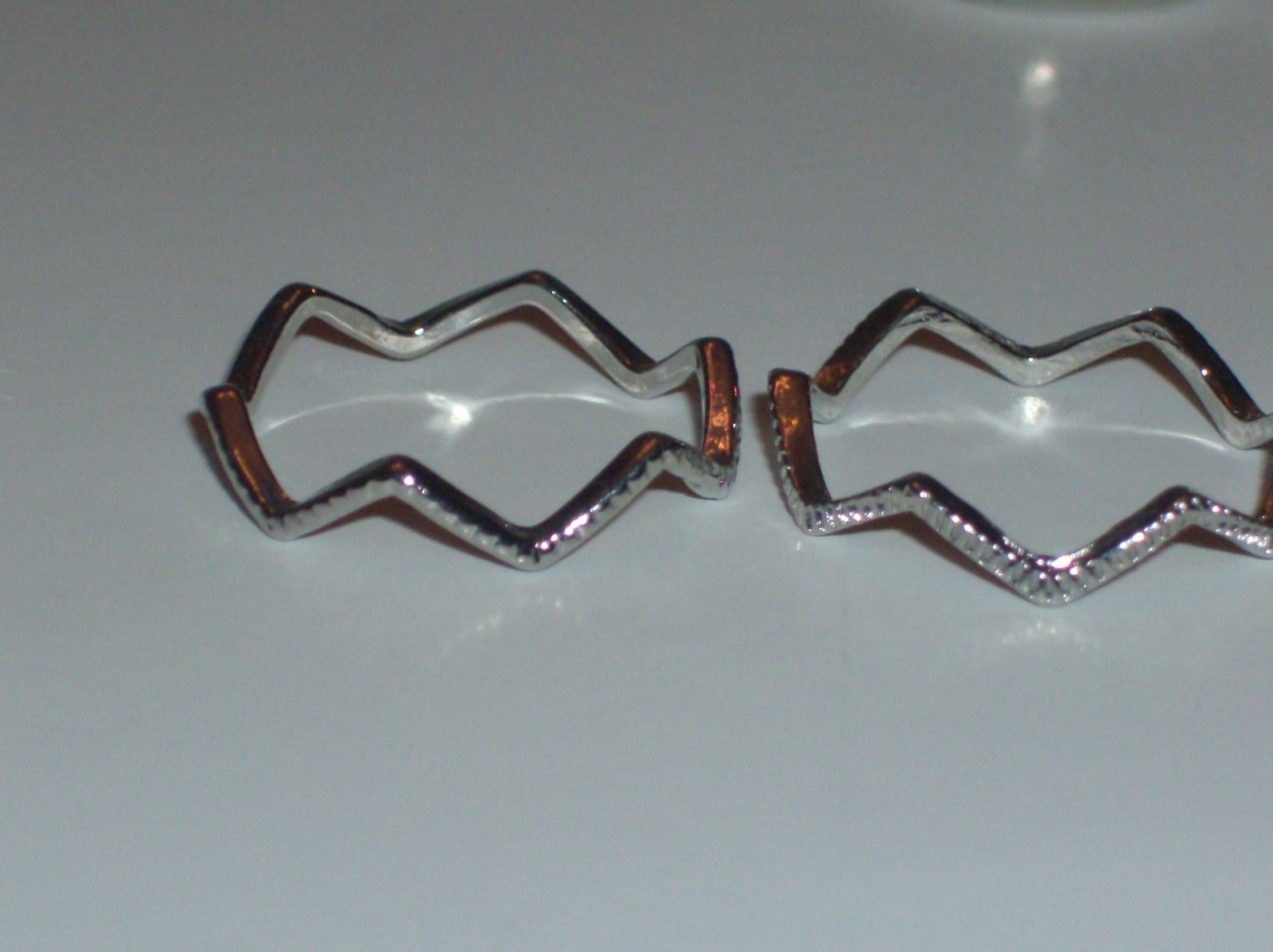 8 Pc. Silvertone Unique Band Variety Ring Lot-Sizes 7, 8, 8.5, 9 & 9.5