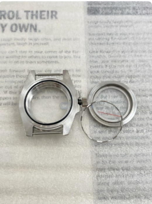 NH35 Sapphire glass is suitable for housing the NH34/36 movement components