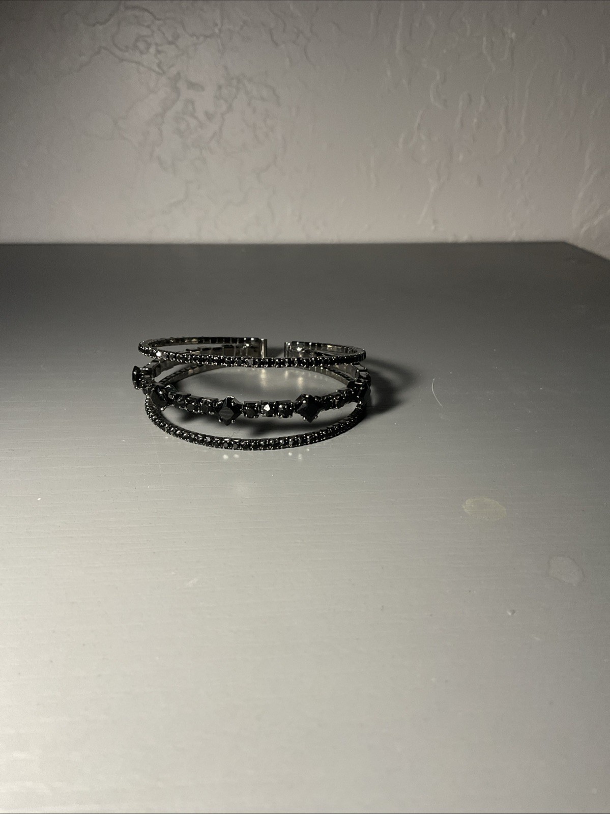 Woman Adjustable Bracelet Lightweight Versatile Day and Night Jewelry