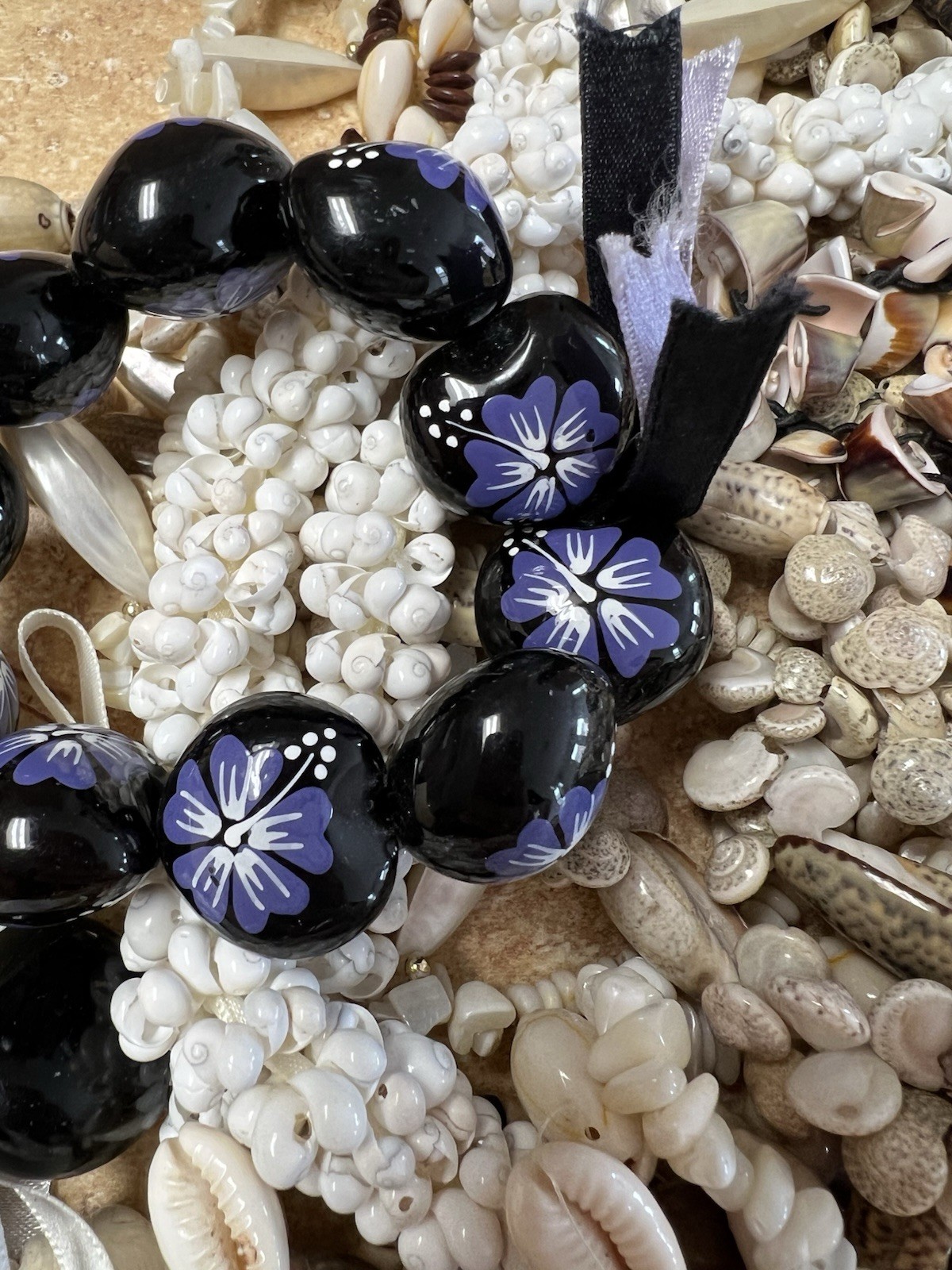 3 Lbs Lot Seashell Shell Pukka Cowrie Jewelry Strands Necklaces Bracelets SS1