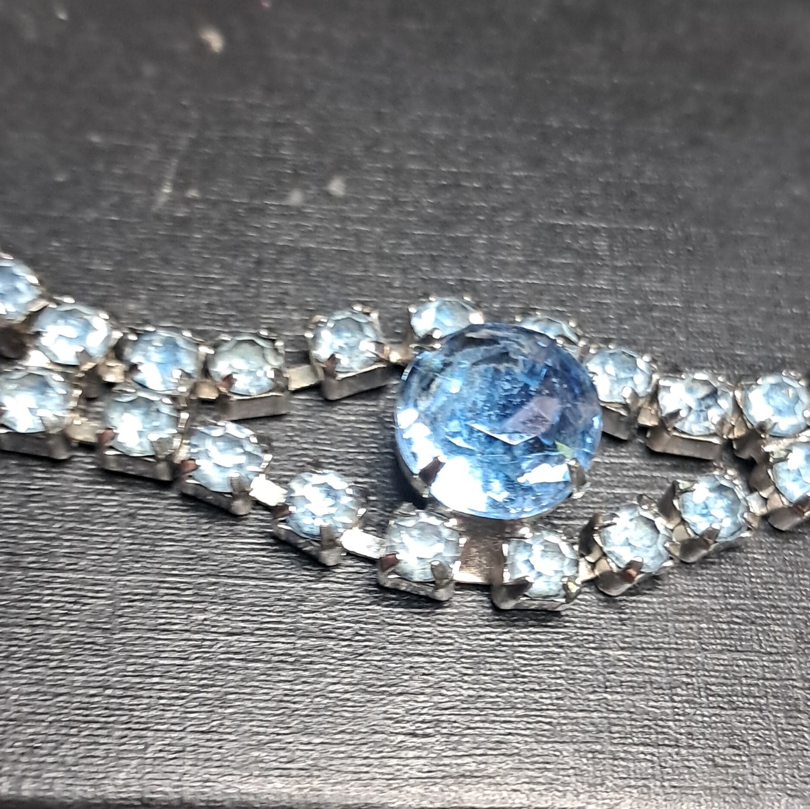 Vtg 1950’s Juliana Style Blue Rhinestone Bracelet Large Center Stone PAT PEND