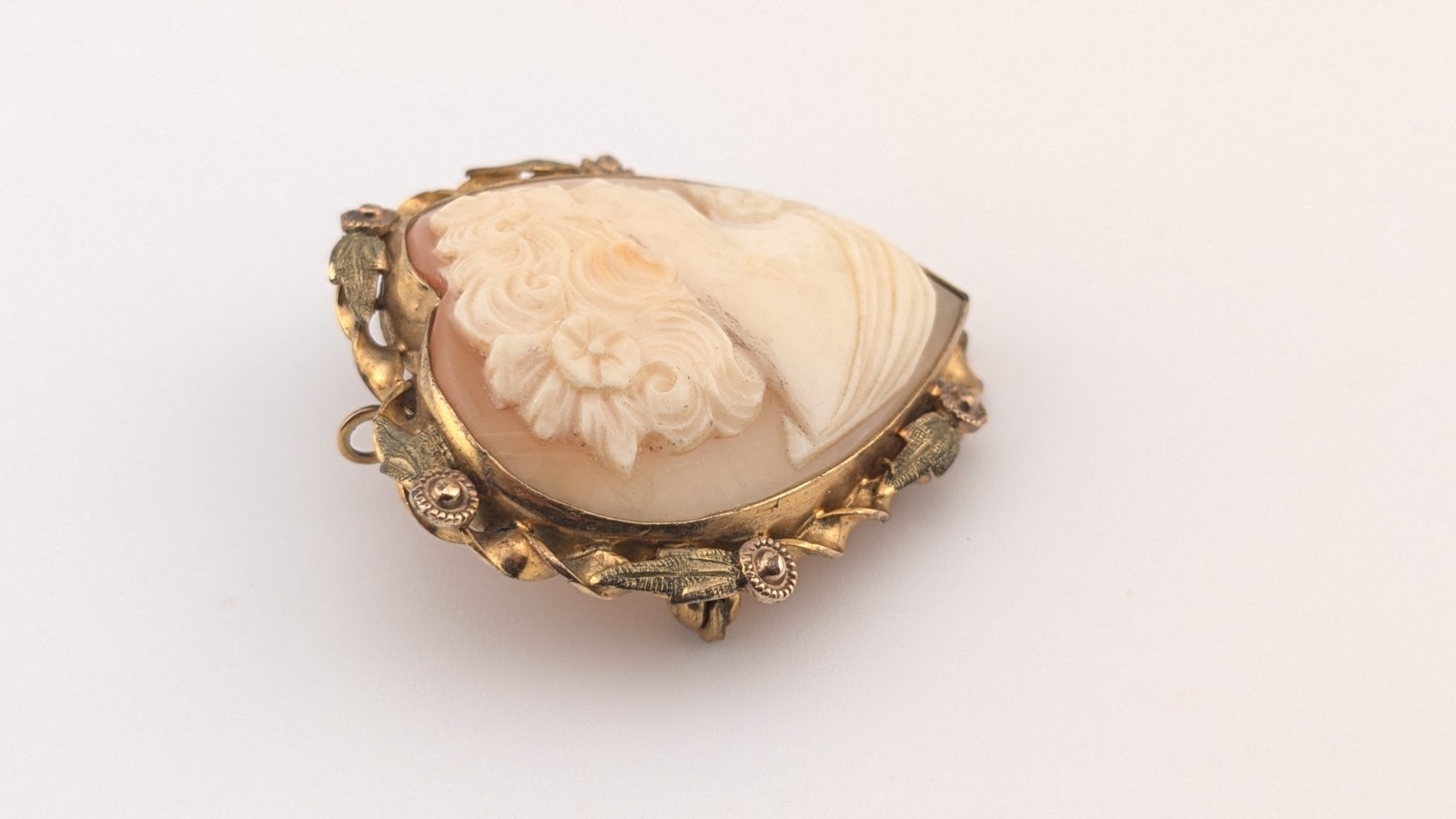 Vintage 1/20 12K Gold Filled Shell Cameo Brooch Pendant Convertible Heart