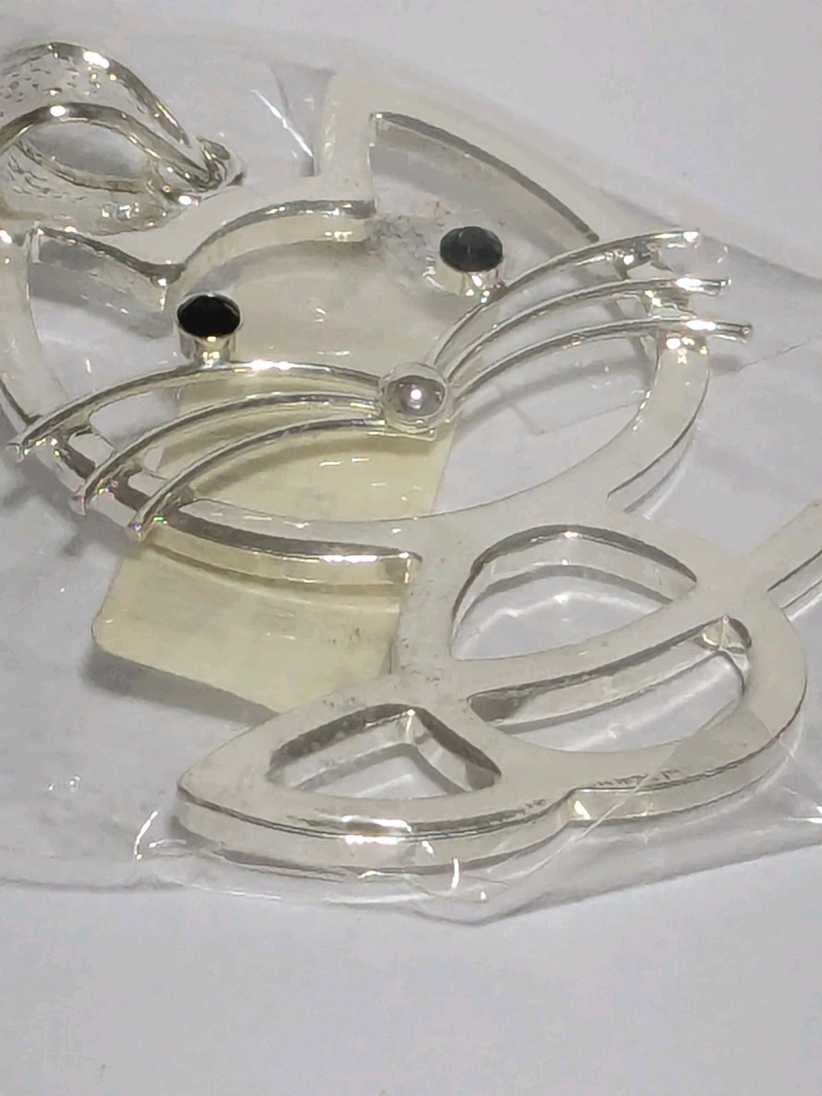 NWT Best Silver Tone Outline Cat Pendant With Black Faceted Acrylic Eyes. 2.25″