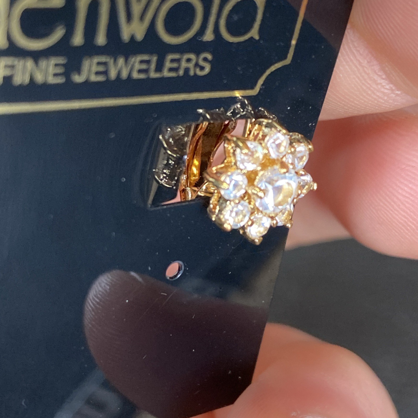 Vtg Lindenwold Fine Jewelers Gold Tone Faced Crystal Rhinestone Cubic Z Clip On
