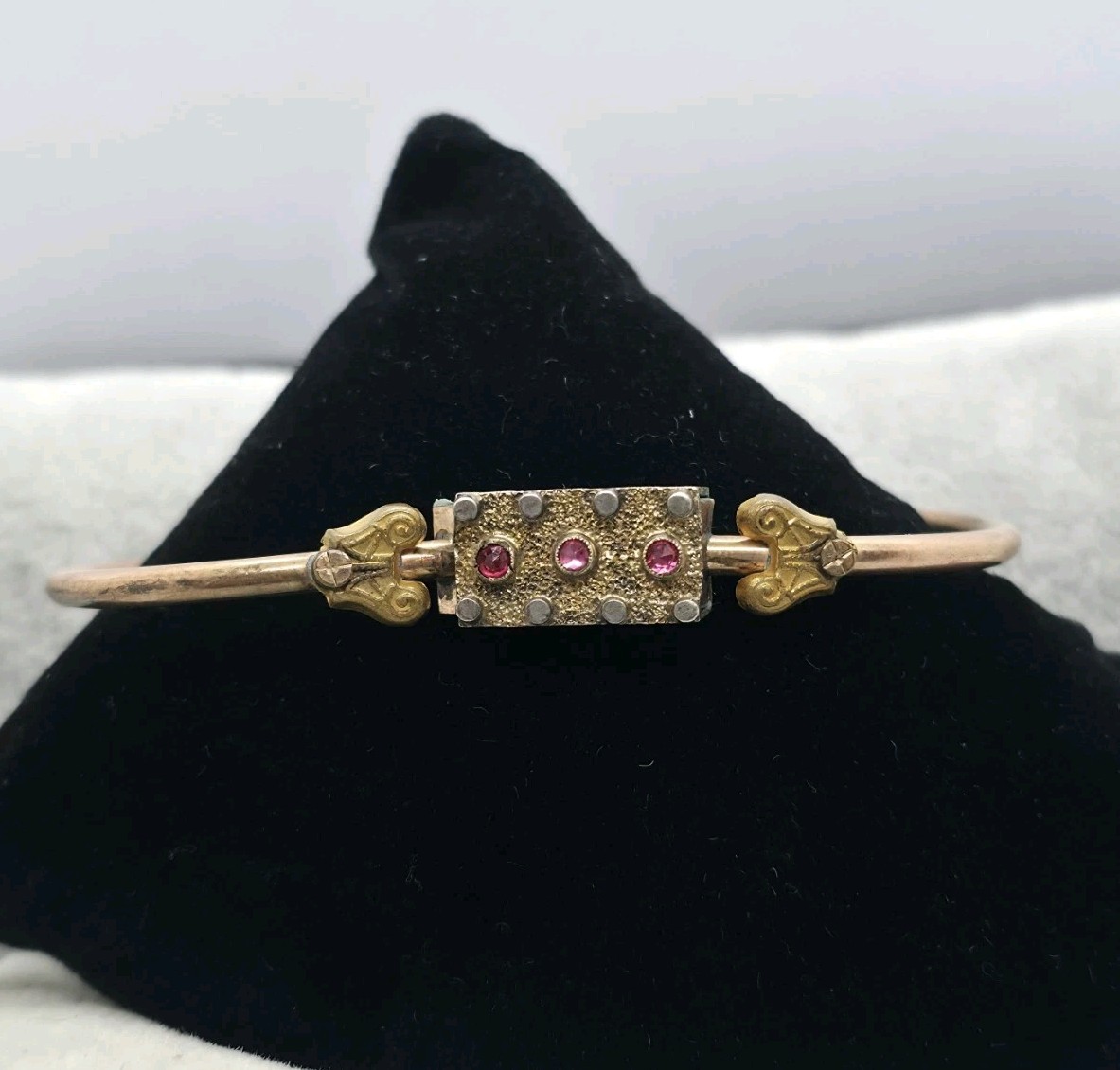 Victorian Style Gold Tone Hinged Bangle Bracelet w Red Stones Etruscan Revival