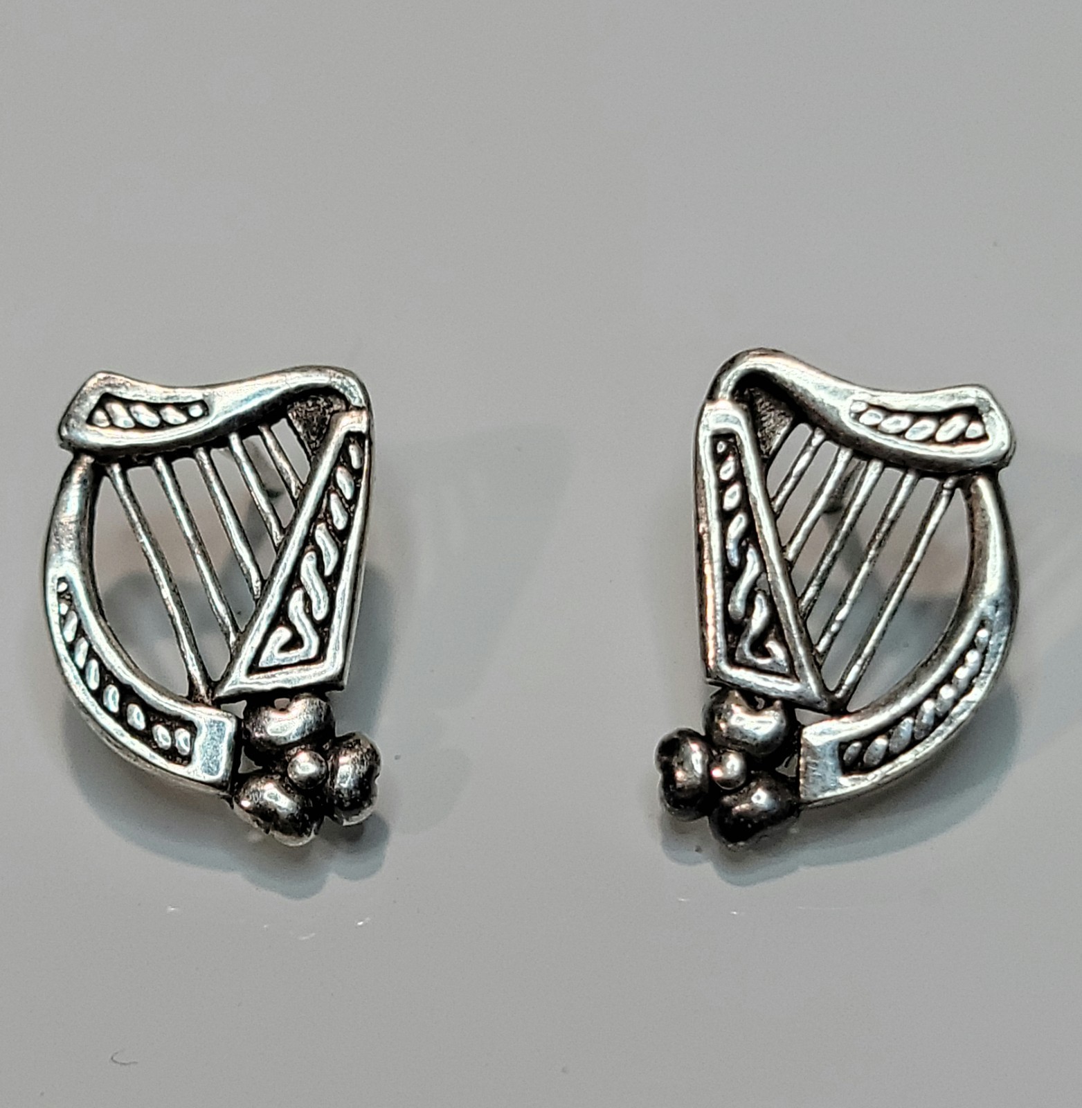 ​Peter Stone Sterling Silver Celtic Harp Earrings NOS VTG Irish Musical PSCI