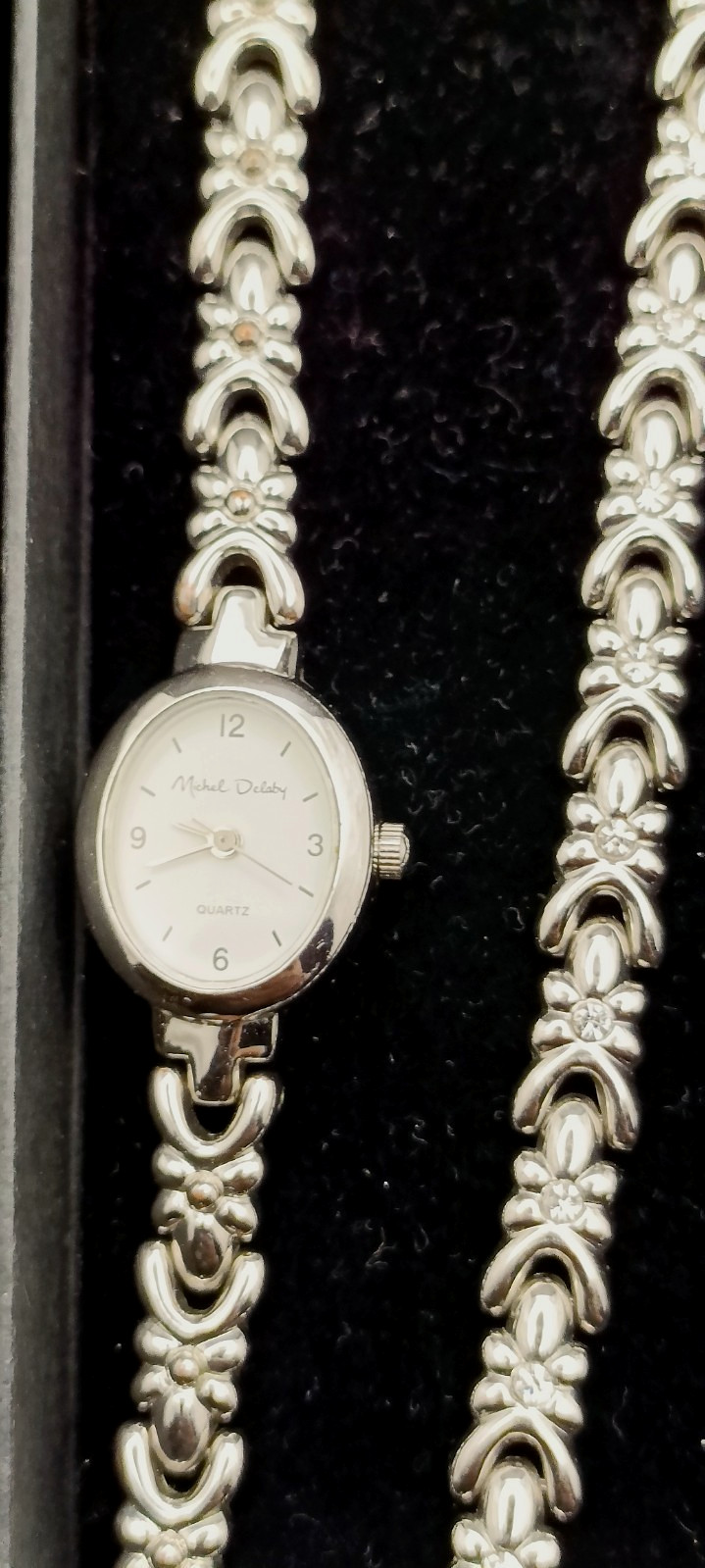 MICHEL DELABY Ladies Silver Tone Watch & Bracelet Gift Set – Working