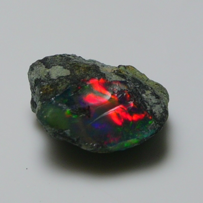 Ethiopian Black Opal Rough Natural 10.00 Carats 18X16 mm Gemstone For Jewelry