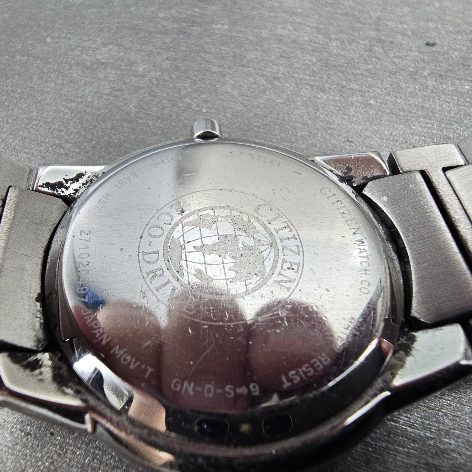 Citizen Eco-Drive Watch Men 37mm Black Dial Silver Tone Date E111-S058481 Runs