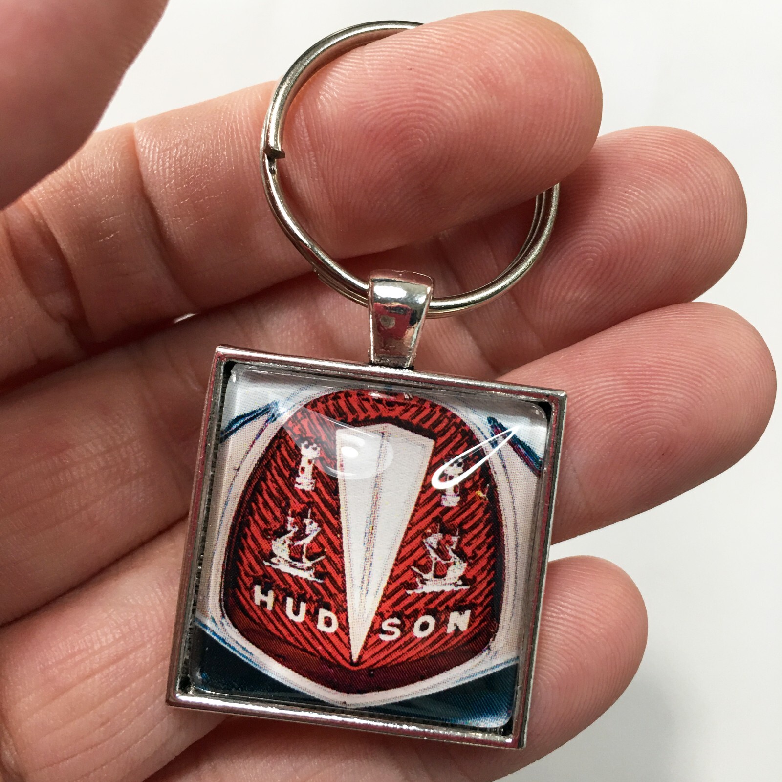 Antique 1950’s Hudson Hood Ornament Emblem Badge Hornet Logo Keychain