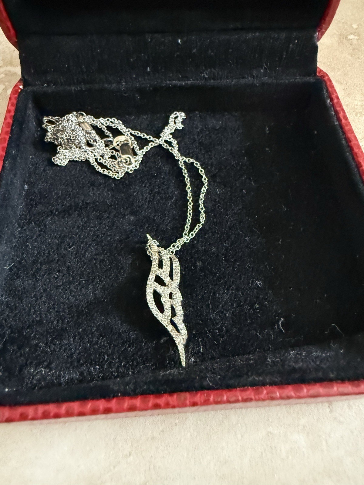 Victoria’s Secret collection Mouawad Rare angel wing necklace diamond 2004