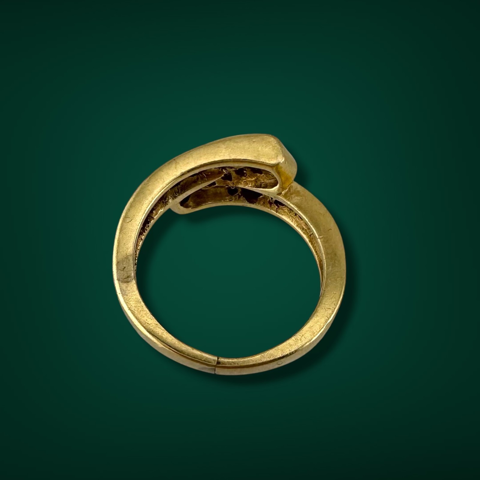 Vintage 90s 14K Yellow Gold 0.50ctw Emerald & 0.64ctw Diamond Bypass Ring 6.96g