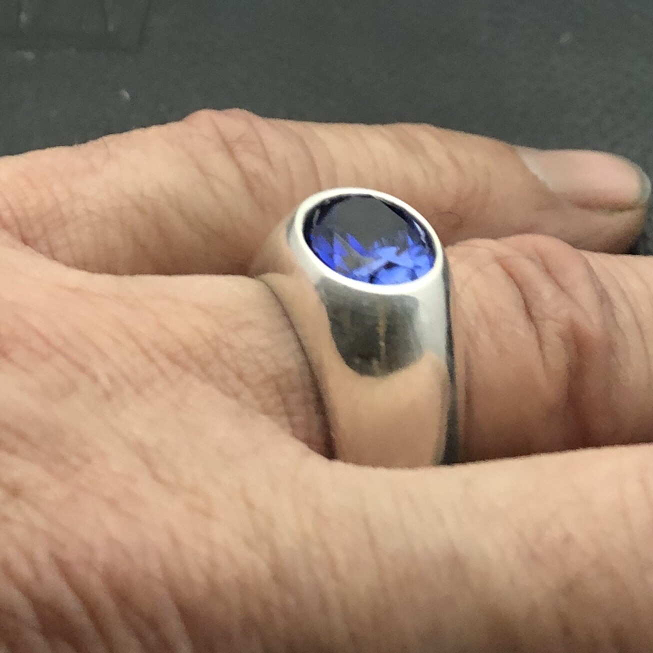 MJG STERLING SILVER MEN’S RING. 12 X 10mm FACETED LAB BLUE SAPPHIRE. SZ 9 3/4