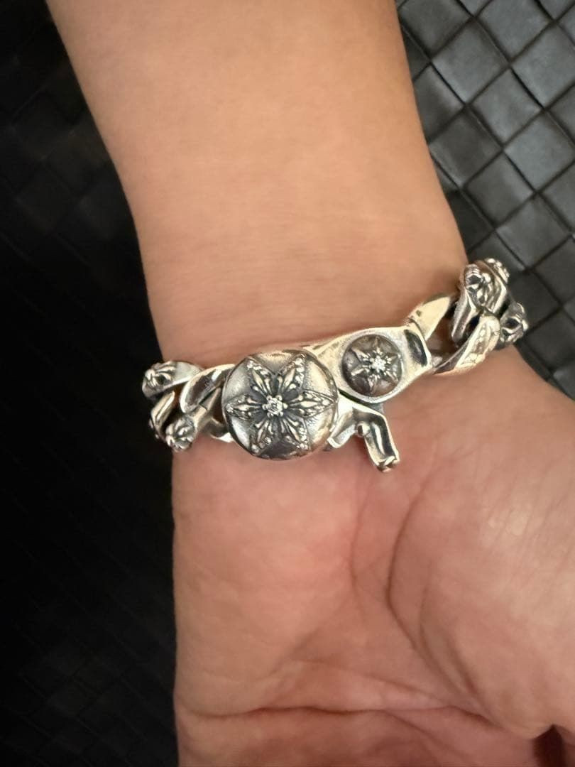 Gothic Star Accent Metal Link Band for Apple Watch 6.7 in 7.1 in STARDIA