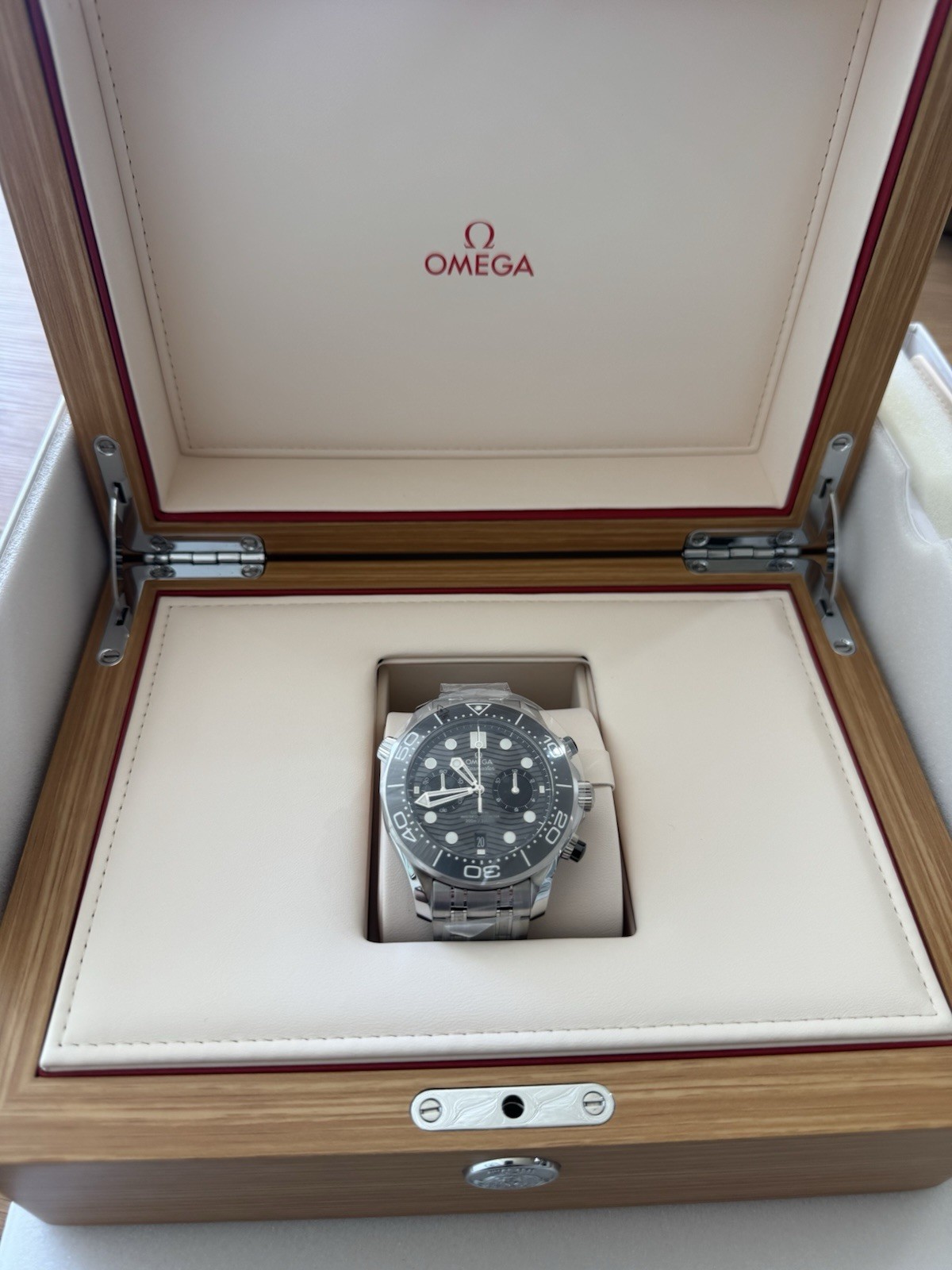 Omega Seamaster Diver 300M 210.30.44.51.01.001 Co-Axial Master Chrono 44mm