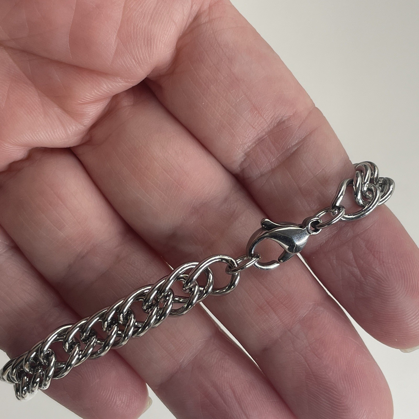7.5 Inch Long Stainless Steel Chain Bracelet for Women Fashion Jewelry