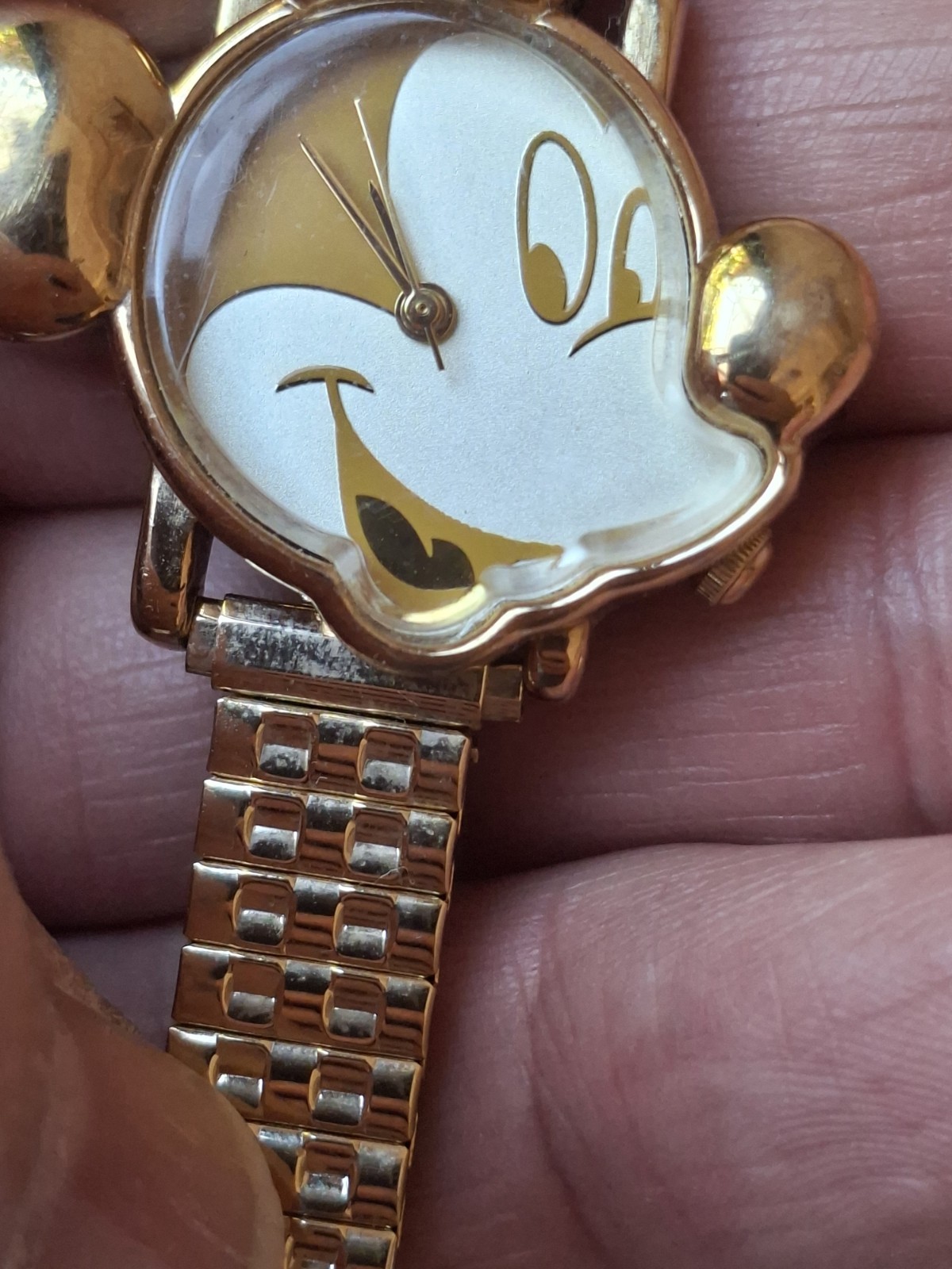 Vintage Disney Mickey Mouse MU0729 Gold Tone Quartz Watch SII Japan Runs