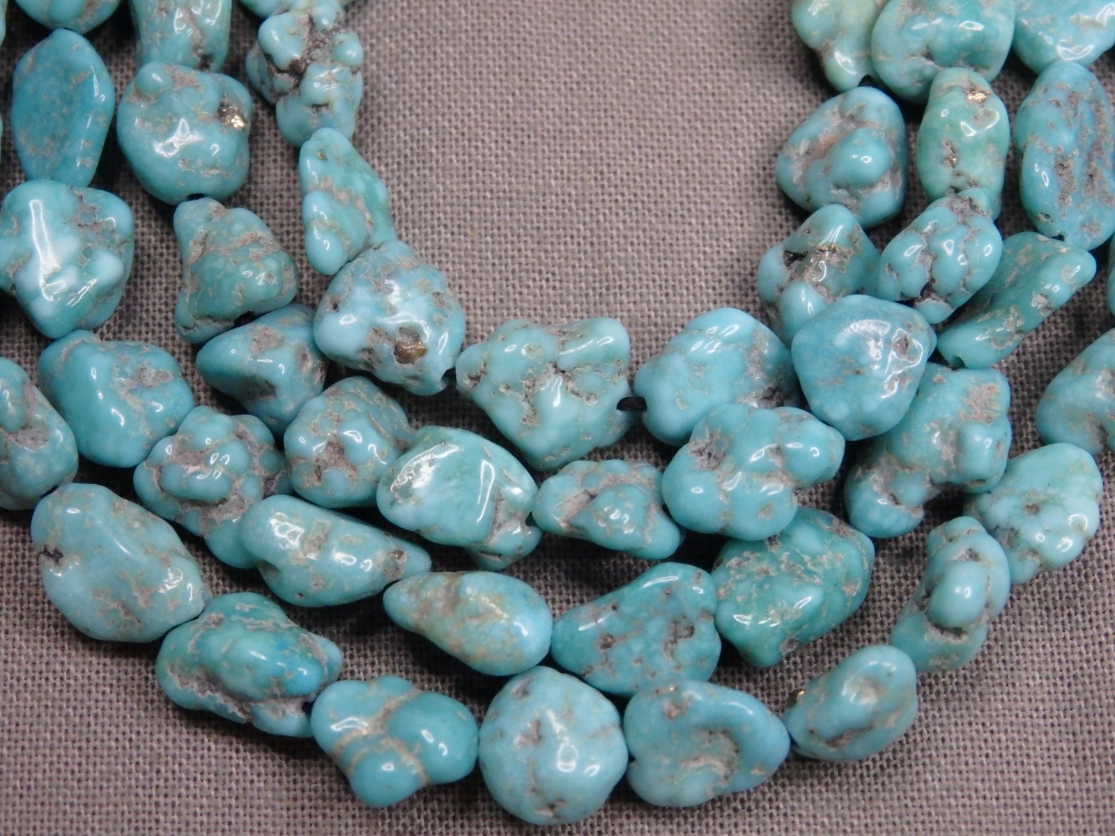 Gemmy KINGMAN TURQUOISE 7-10mm Nuggets Beads 18″ Strand 100+cts 👋😍