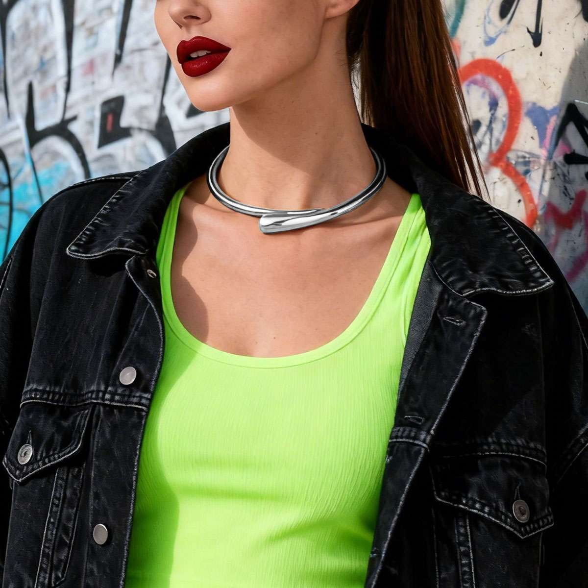Women’s thick gold Choker necklace neck collar with spring hinge buckle jewelry