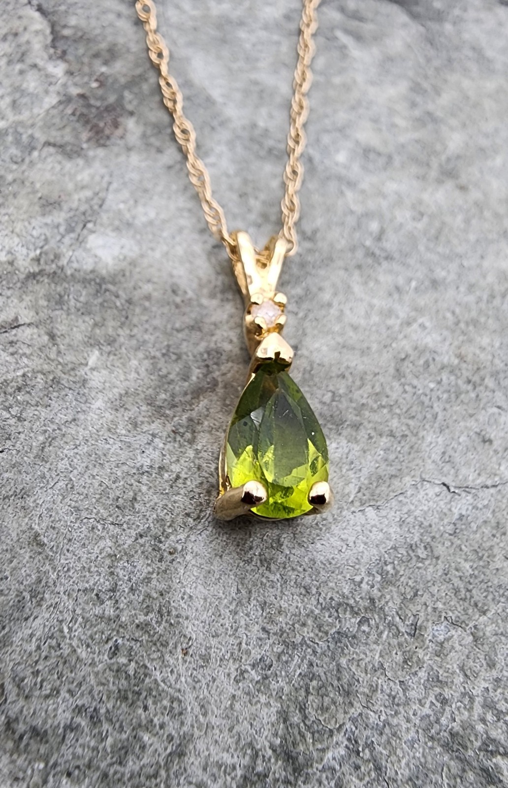 14k .585 Gold Peridot Teardrop Diamond August w 18″ Curb Chain Necklace Au 2616