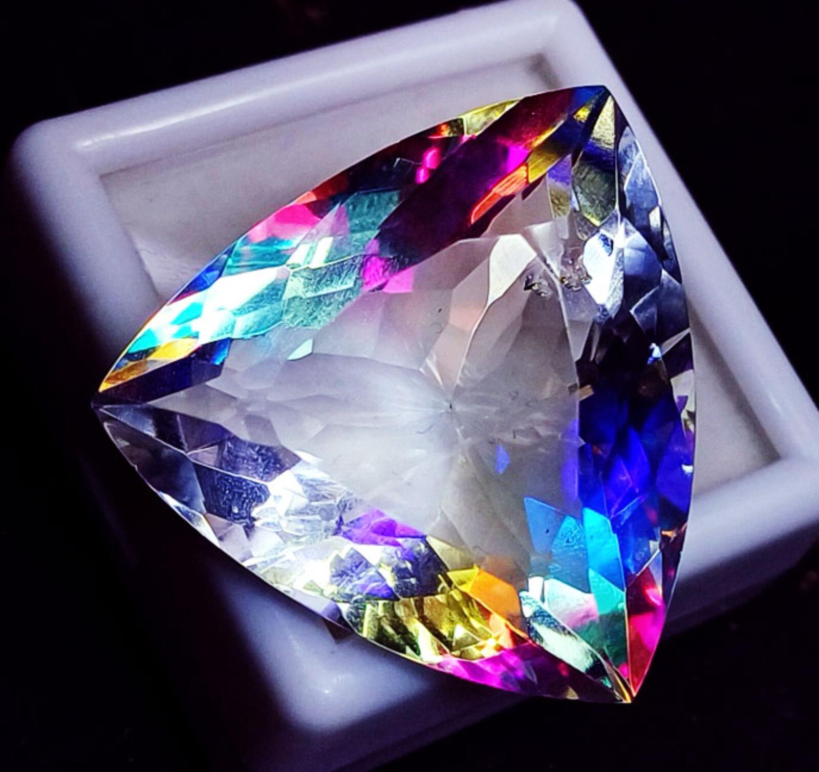 Certified Mystic Quartz Trillion Shape Loose Gemstone 55.00 Ct With Free Gift