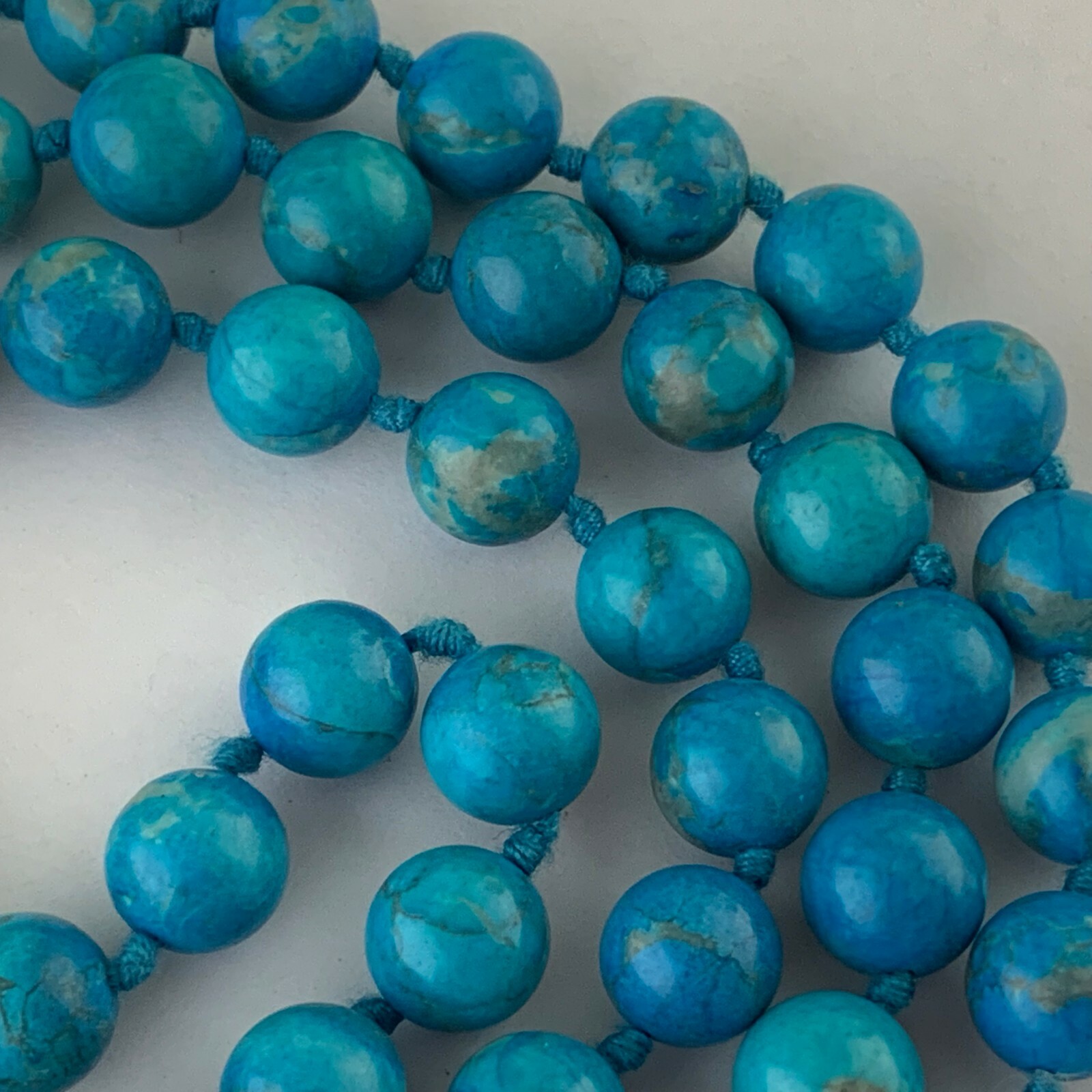 HAND KNOTTED TURQUOISE BEAD STRAND/STRING NECKLACE