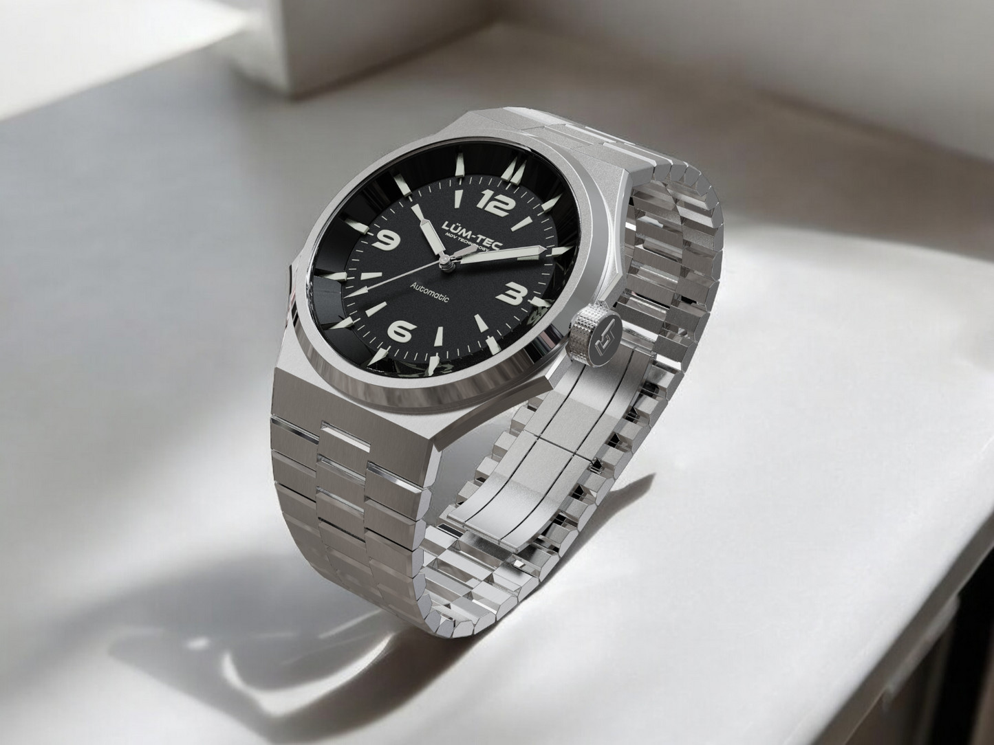 Lum-Tec Mens Automatic Watch 42mm Eclipse E2 Black Dial Hi Precision Miyota 9039