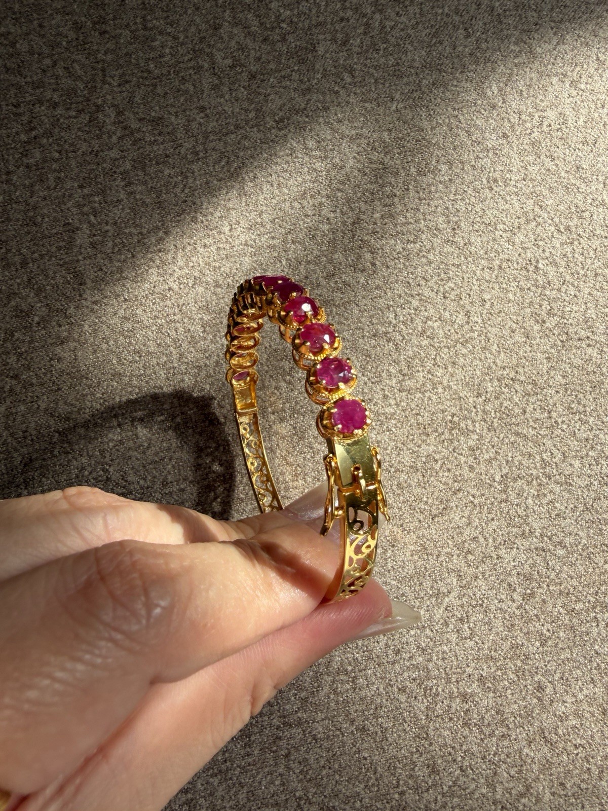 Certified Natural Burma(Mogok) Ruby 18k Y Gold LotusFlower Bracelet Bangel