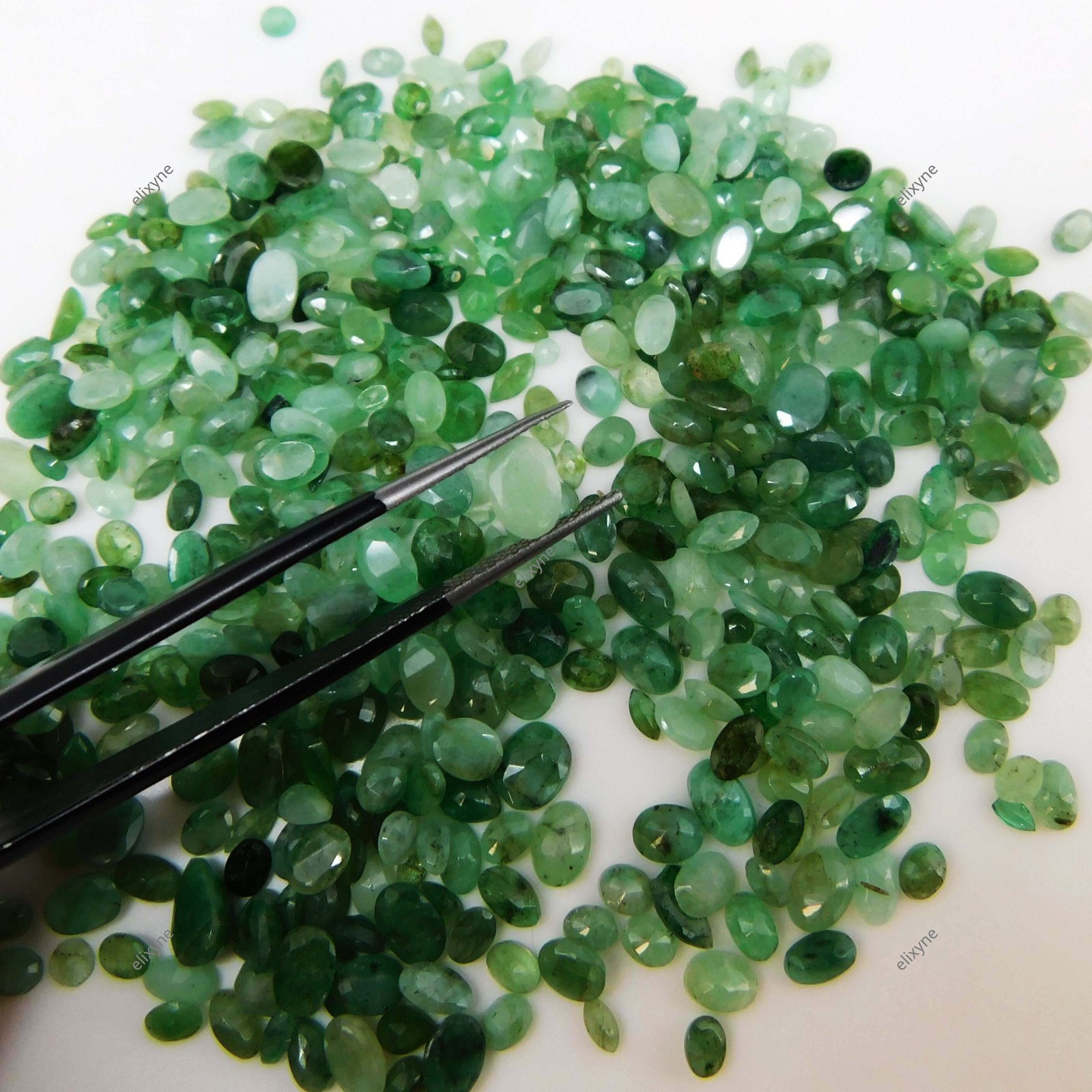 Lot of 126 Pcs 25 Cts Natural Green Emerald Oval Cut Certified Loose Gemstones