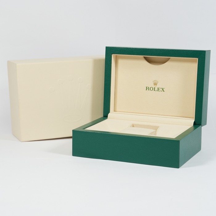 ROLEX Submariner Date 126610LV Box/Paper