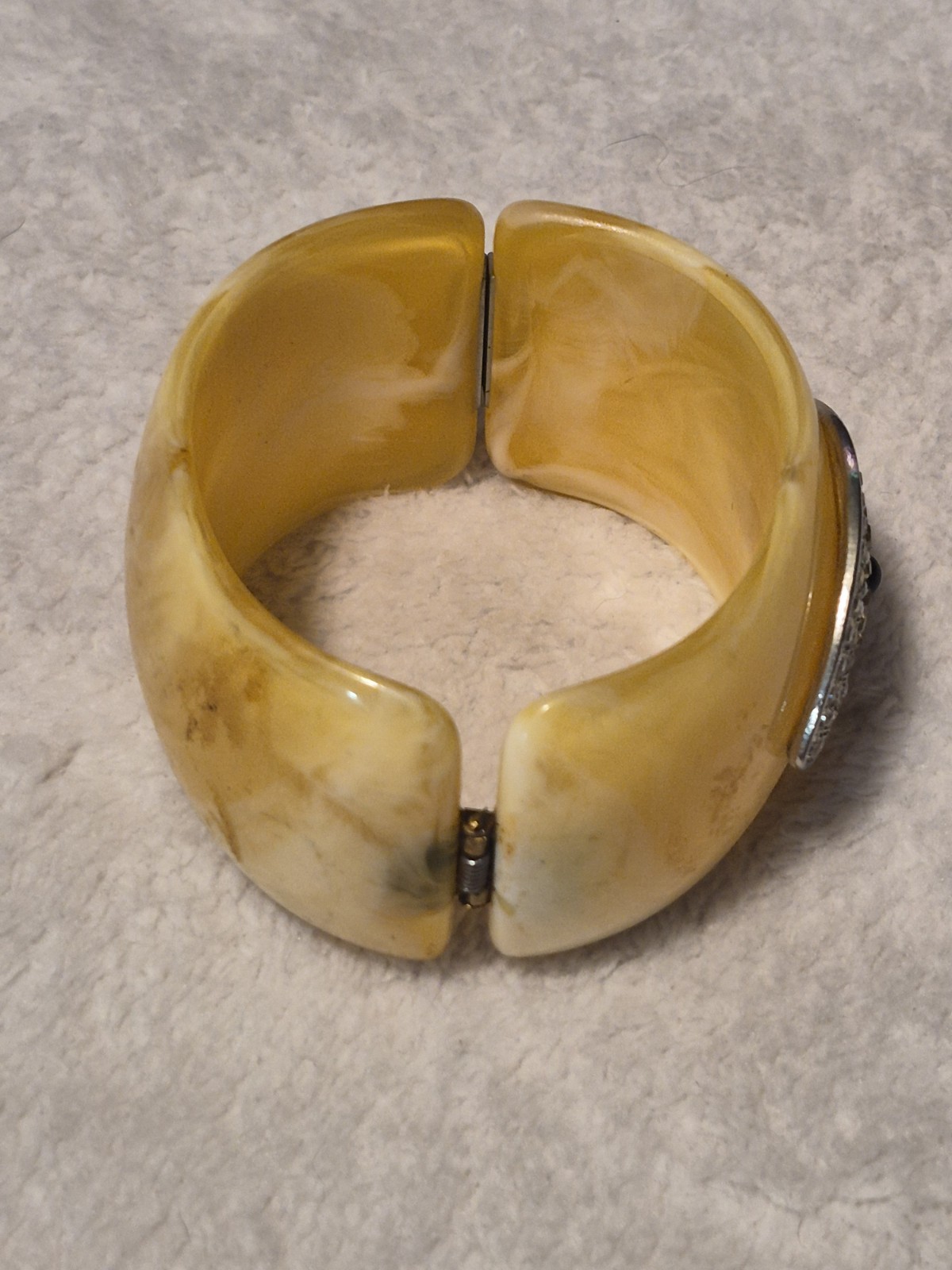 Premium Marbled Yellow Resin Rhinestone Evil Eye Clamper Bangle