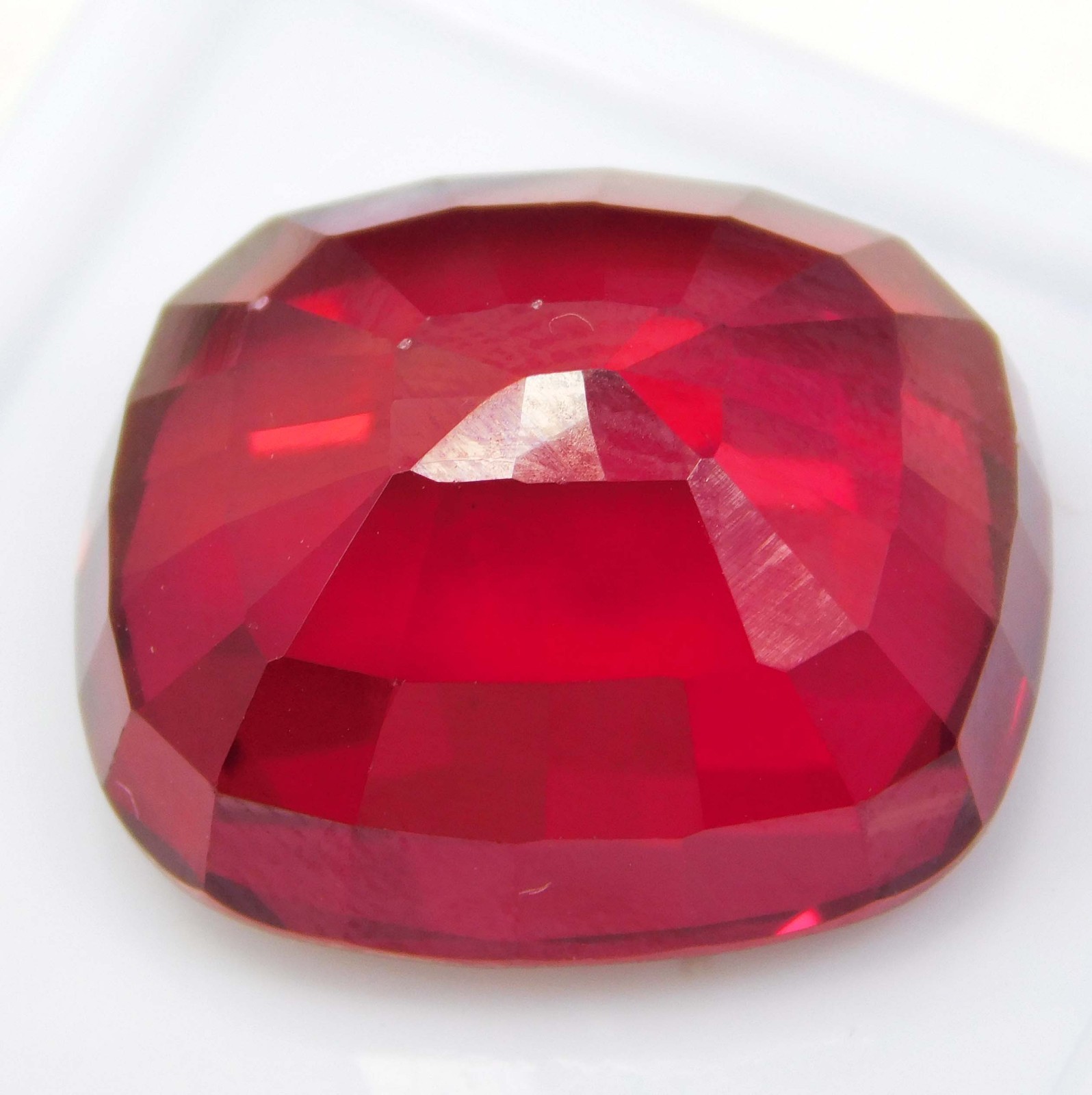 Certified 26.75 Ct Natural Burma Pigeon Blood Red Ruby Outstanding Color Gem